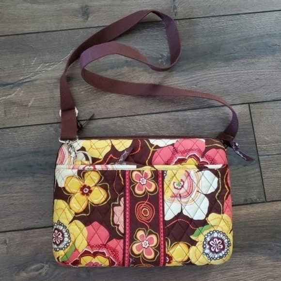 Vera Bradley buttercup travel kit with set